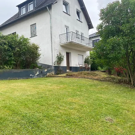 Familien In Der Vulkaneifel -mechthild- *